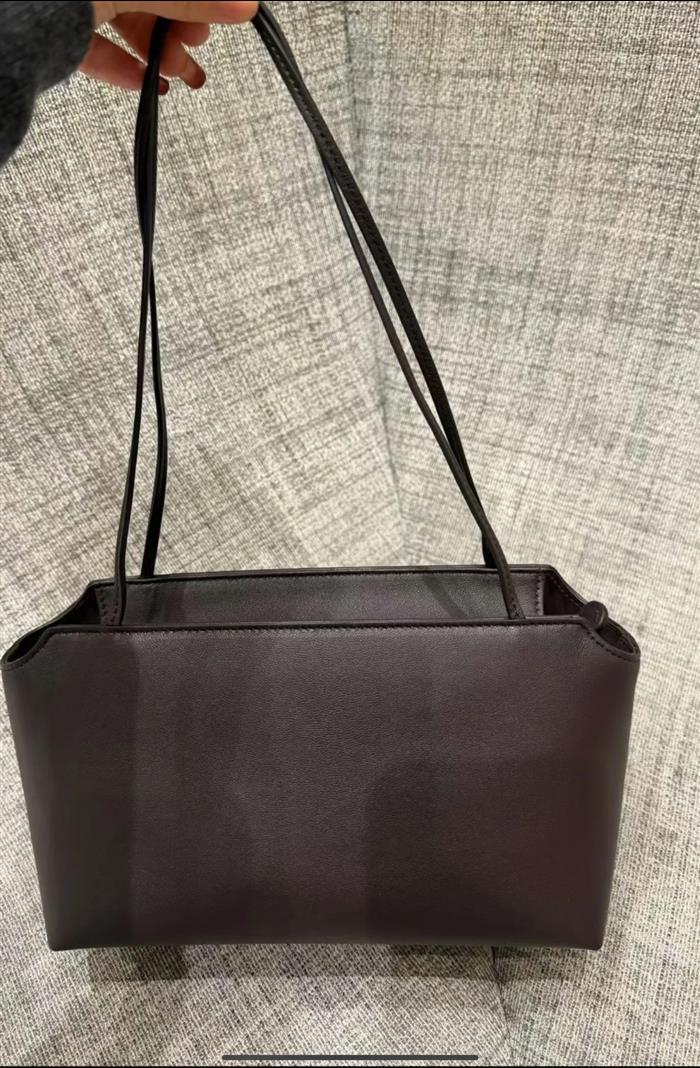 2026 827213746111